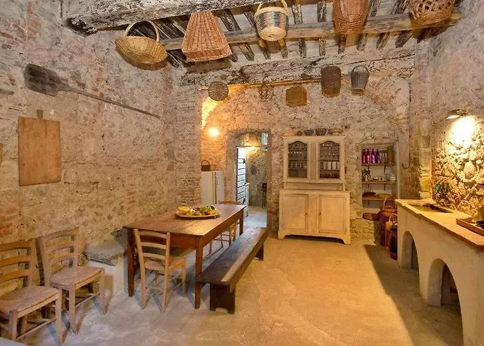 Trenta Prestigious Enchanting Garden Villa